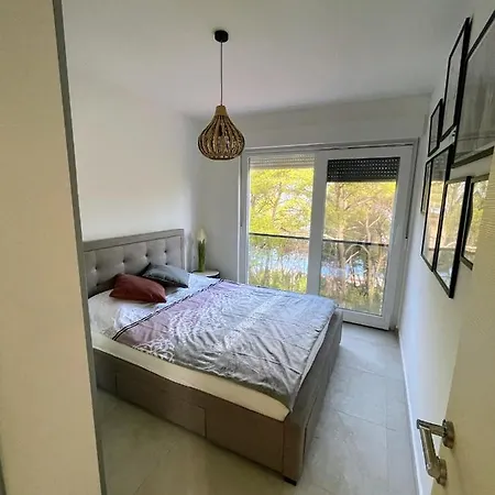 Lägenhet Sweet New Donji Okrug (Ciovo)